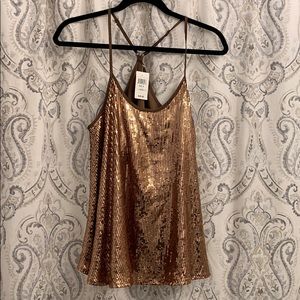 NWT 5 48 Sequin Top